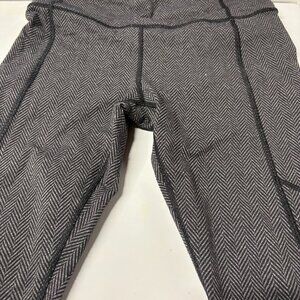 Lulu Leomn Tweed Leggings Excellent Condition 4